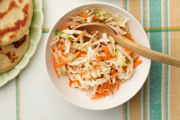 Curtido Salvadoreño (lahana salatası)