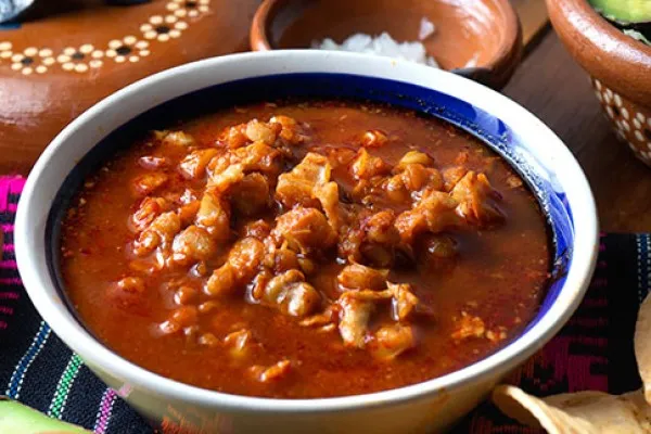 Dana etli pozole çorbası