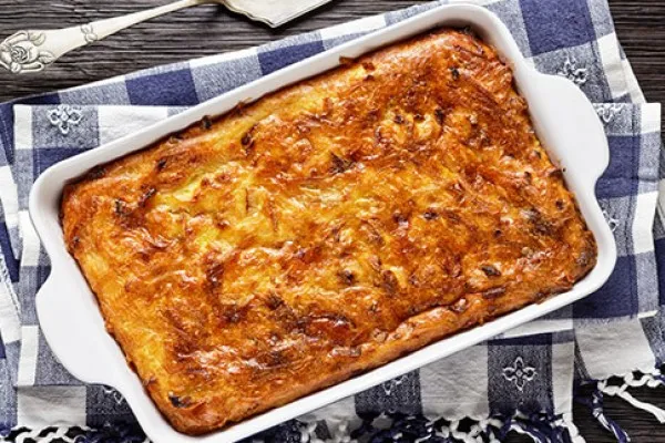 Matzo unlu kugel (puding)