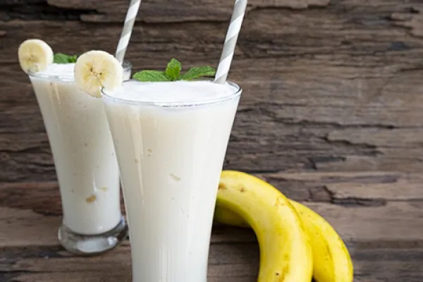 Meyveli sütlü shake