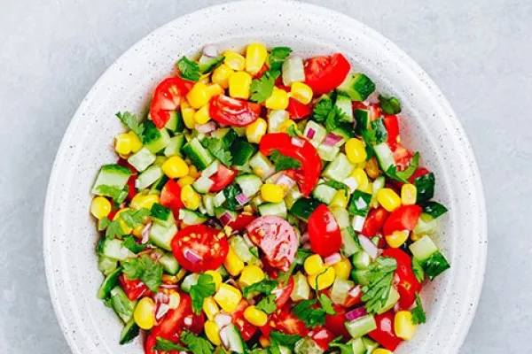 Mısırlı salatalık salatası