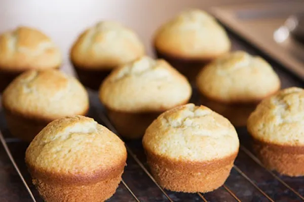 Muffin (Pratik hamur işi karışımından)