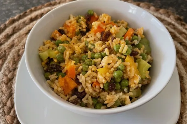Pirinç salatası