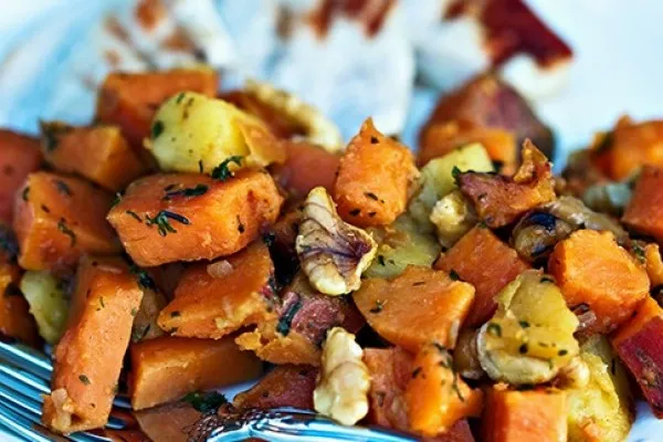 Tatlı patates ve elma fırını