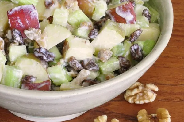 Waldorf salatası